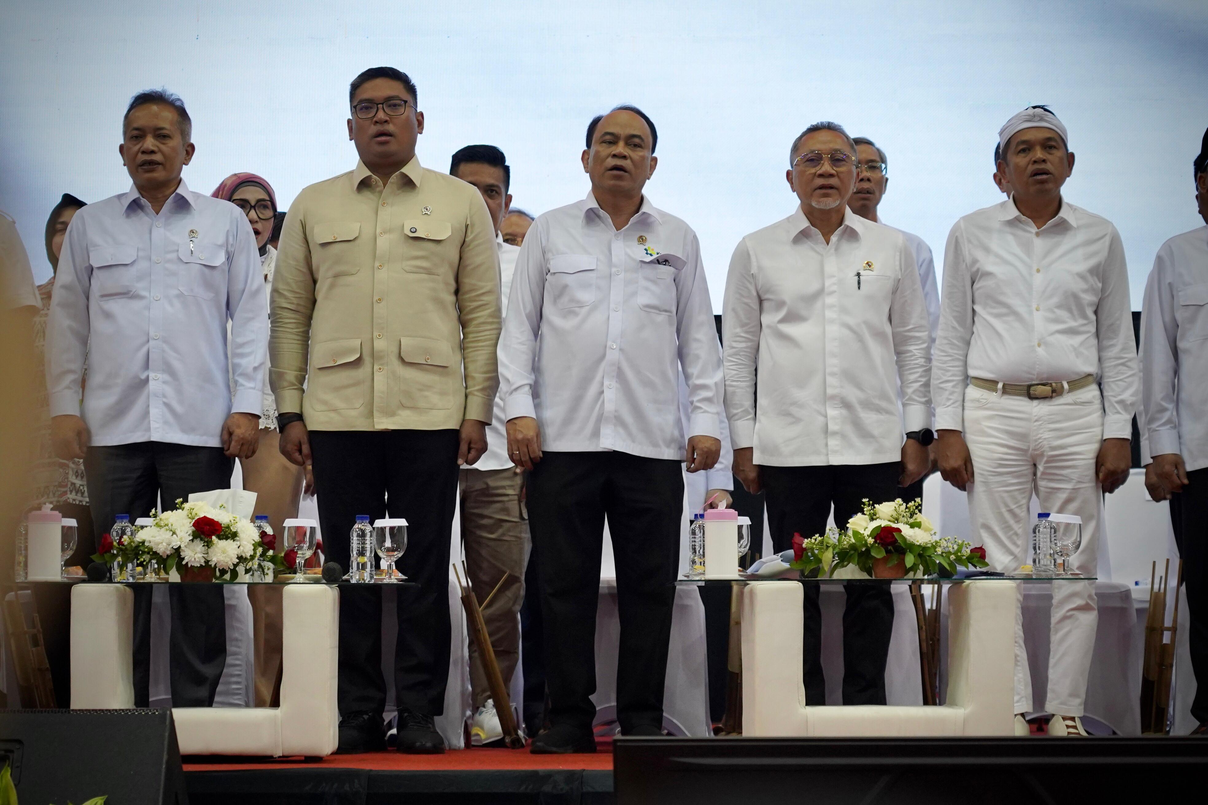 Kemenkop Pastikan Biaya Pembuatan Akta Notaris Kopdes/ Kel Merah Putih Murah